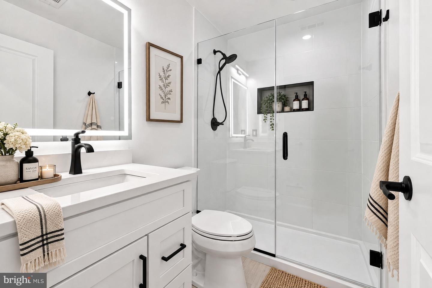 7513 Thicket Run Property Photo 4