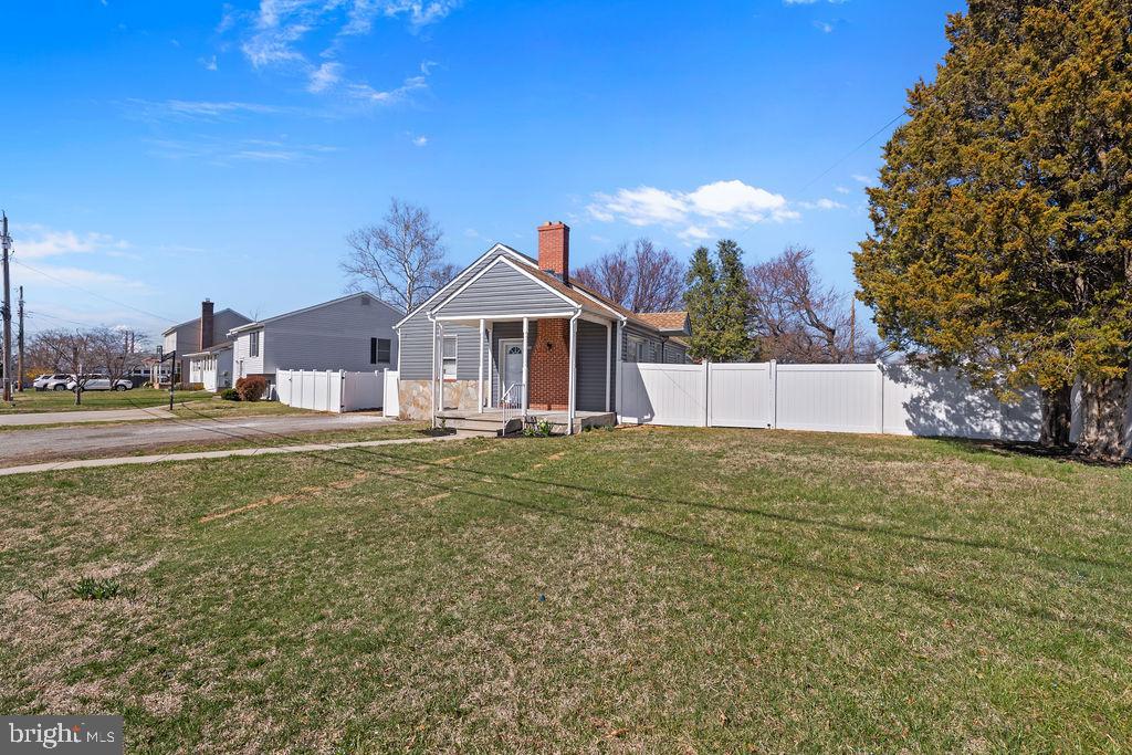 8489 Arbutus Rd Property Photo 4