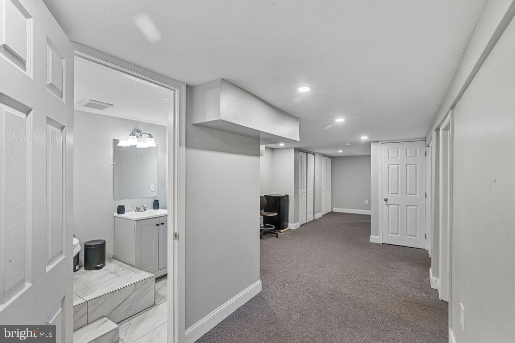 8489 Arbutus Rd Property Photo 15