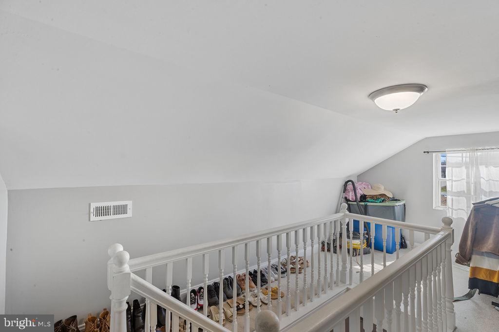 8489 Arbutus Rd Property Photo 32