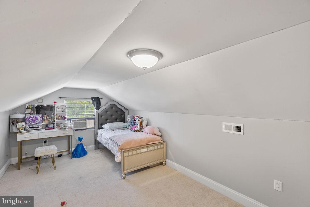 8489 Arbutus Rd Property Photo 33