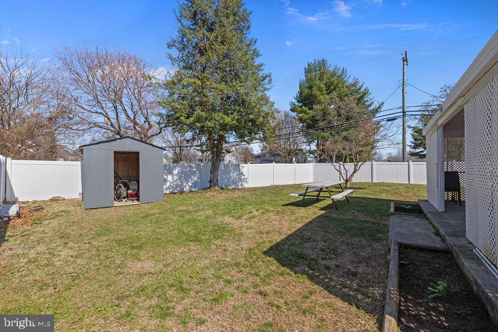 8489 Arbutus Rd Property Photo 38