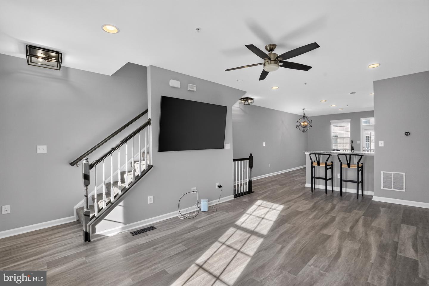7865 Fletcher Way Property Photo 9