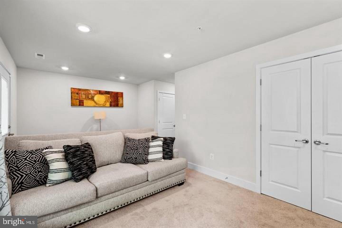 614 Chalcedony Ln Property Photo 16
