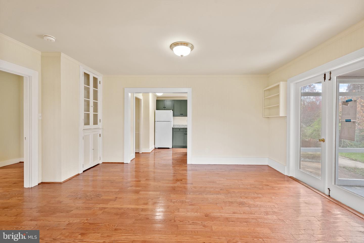 22 Riverview Ave Property Photo 6