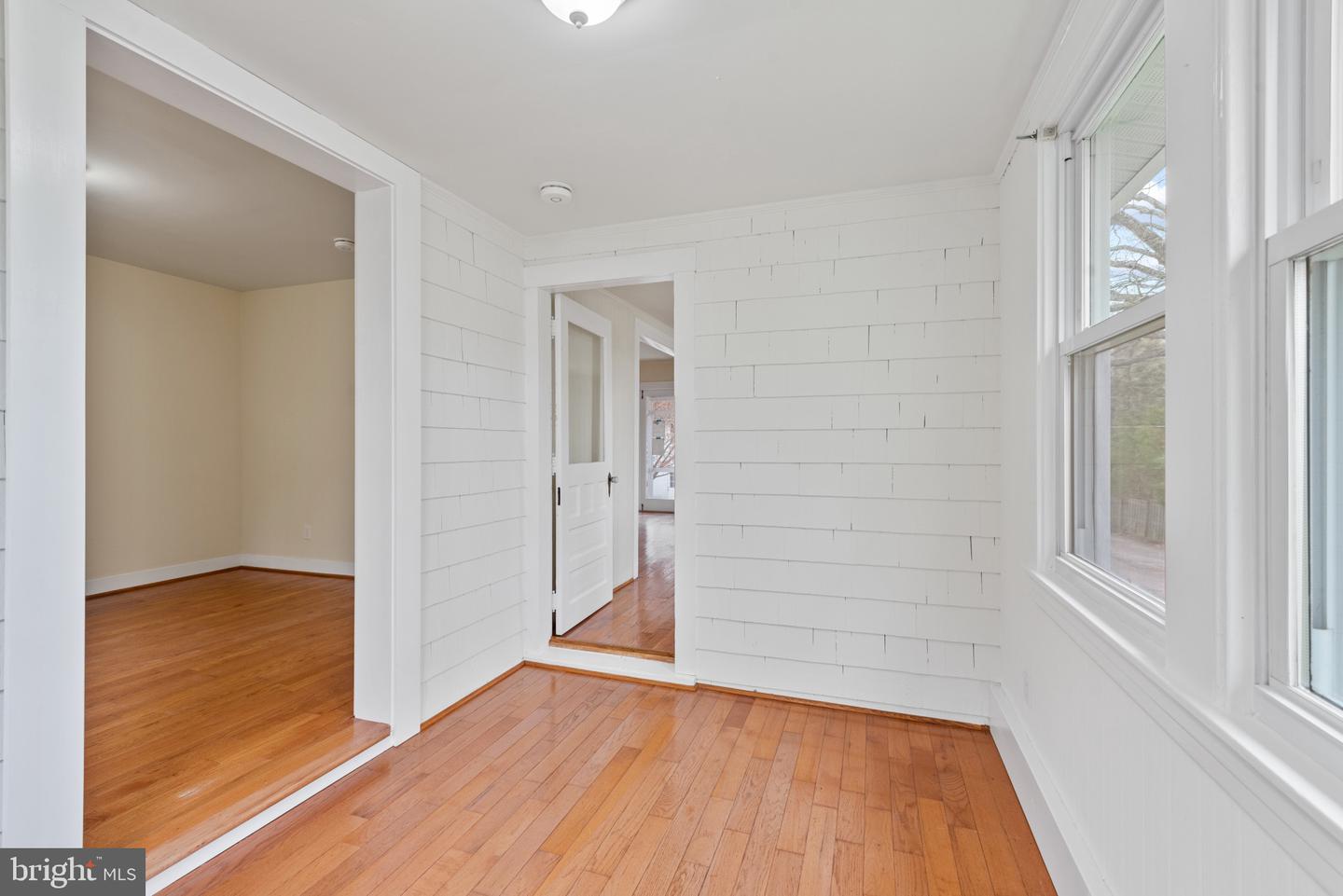 22 Riverview Ave Property Photo 18