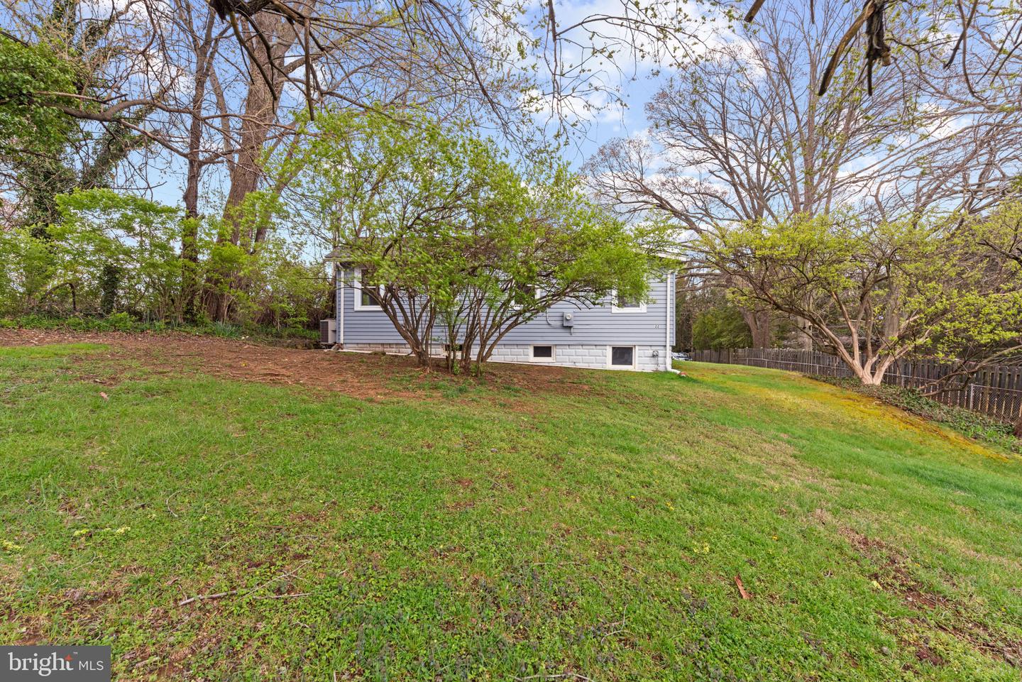 22 Riverview Ave Property Photo 39