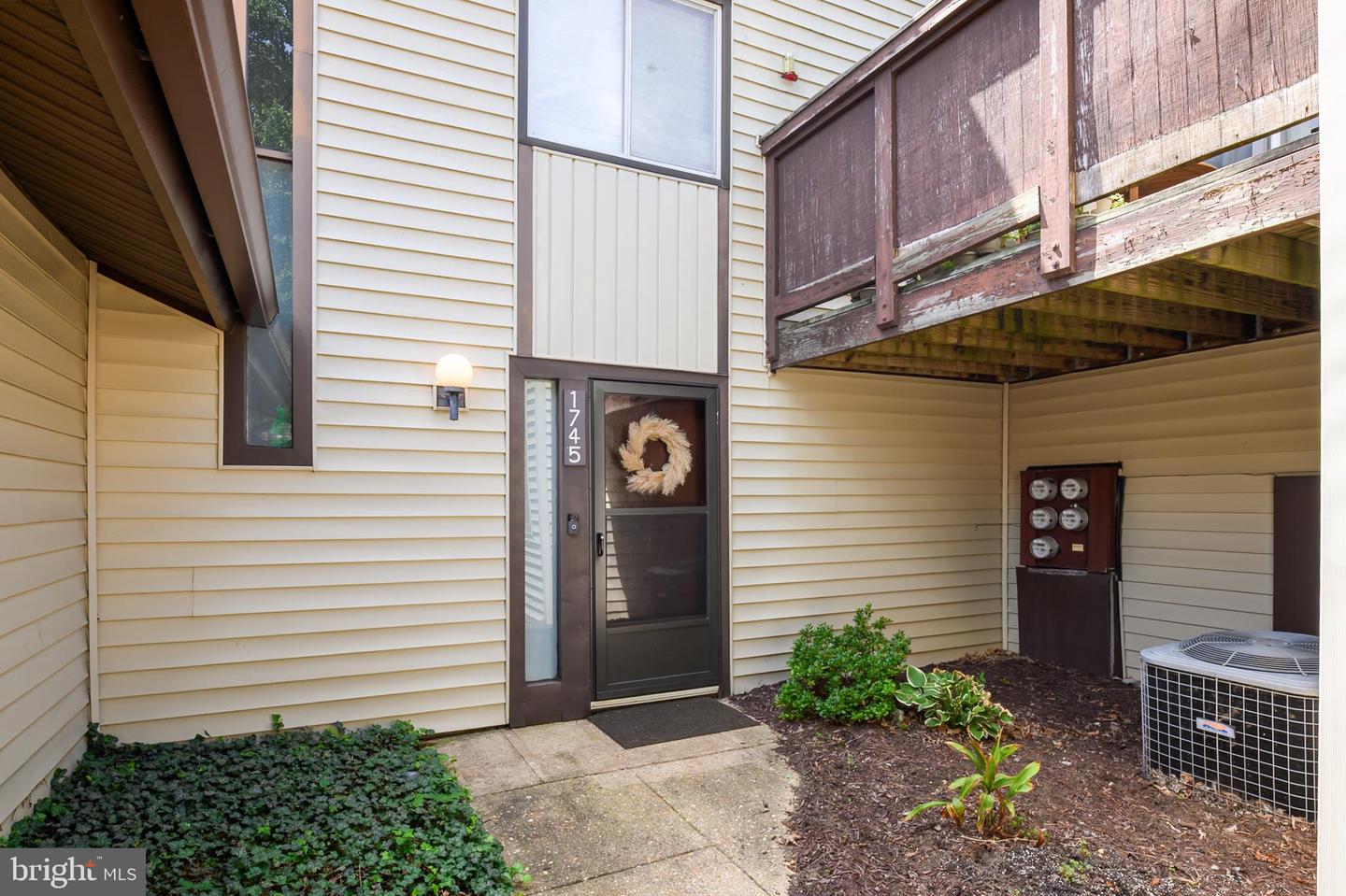 1745 Leisure Way Property Photo 7