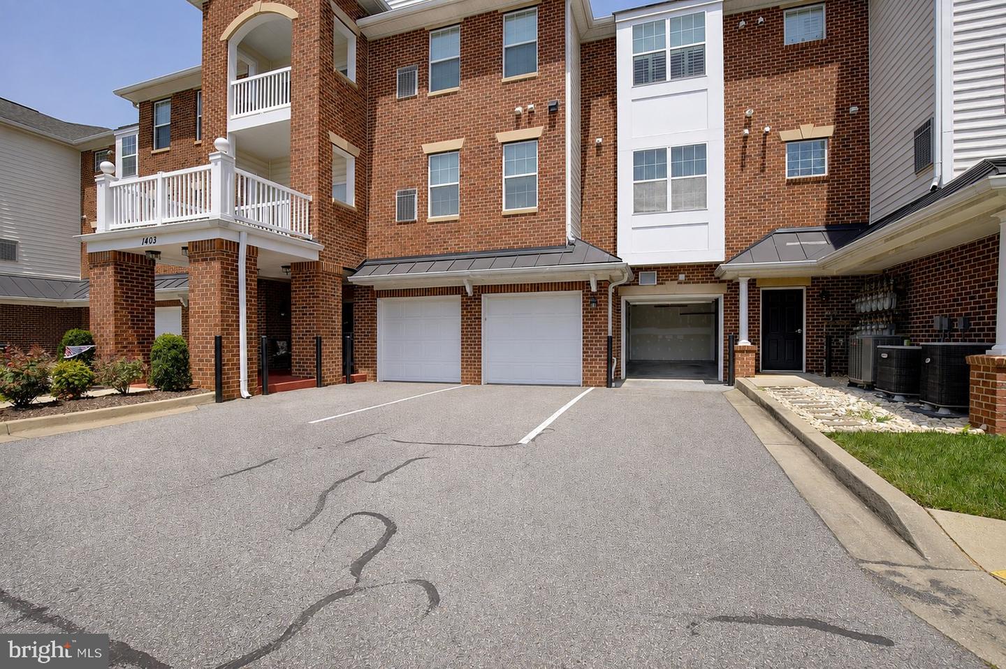 1403 Wigeon Way #302 Property Photo 1