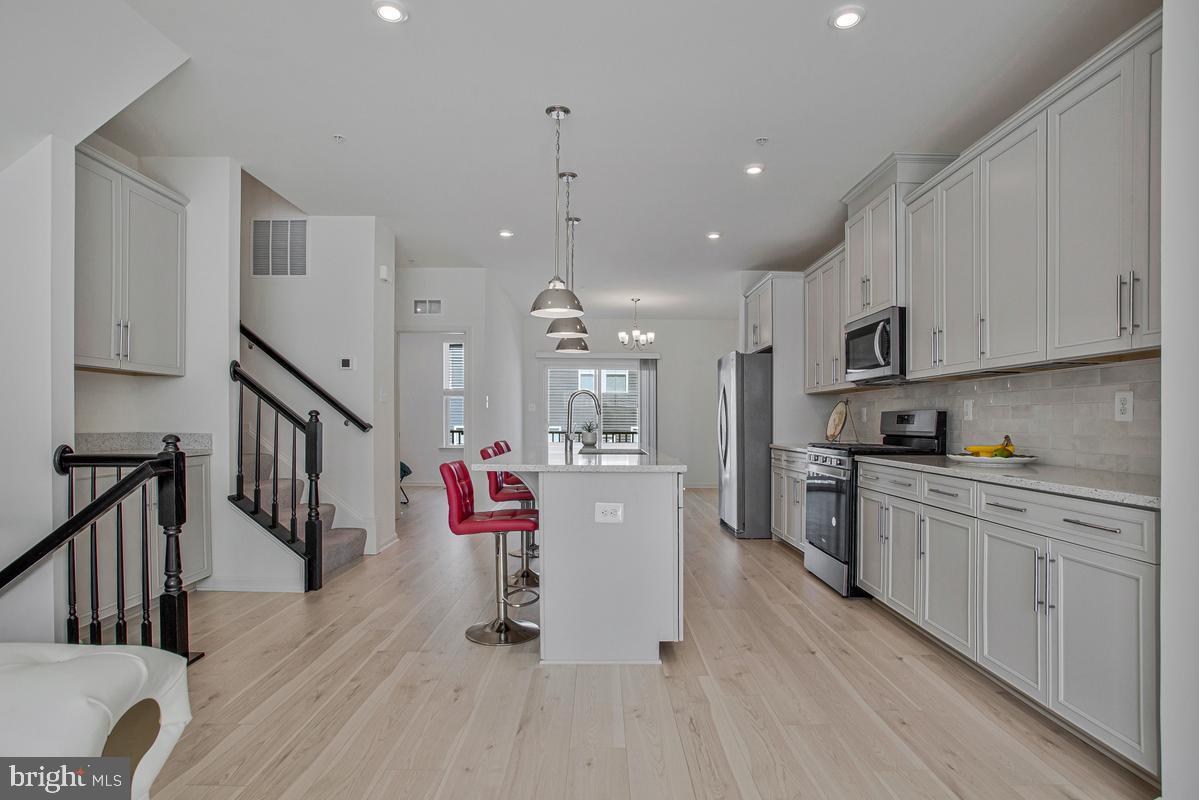 7714 Dignity Way Property Photo 3