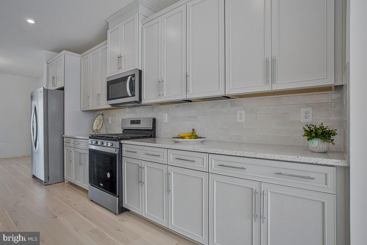 7714 Dignity Way Property Photo 5
