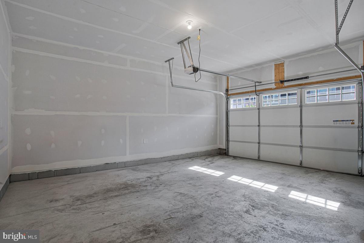 7714 Dignity Way Property Photo 28