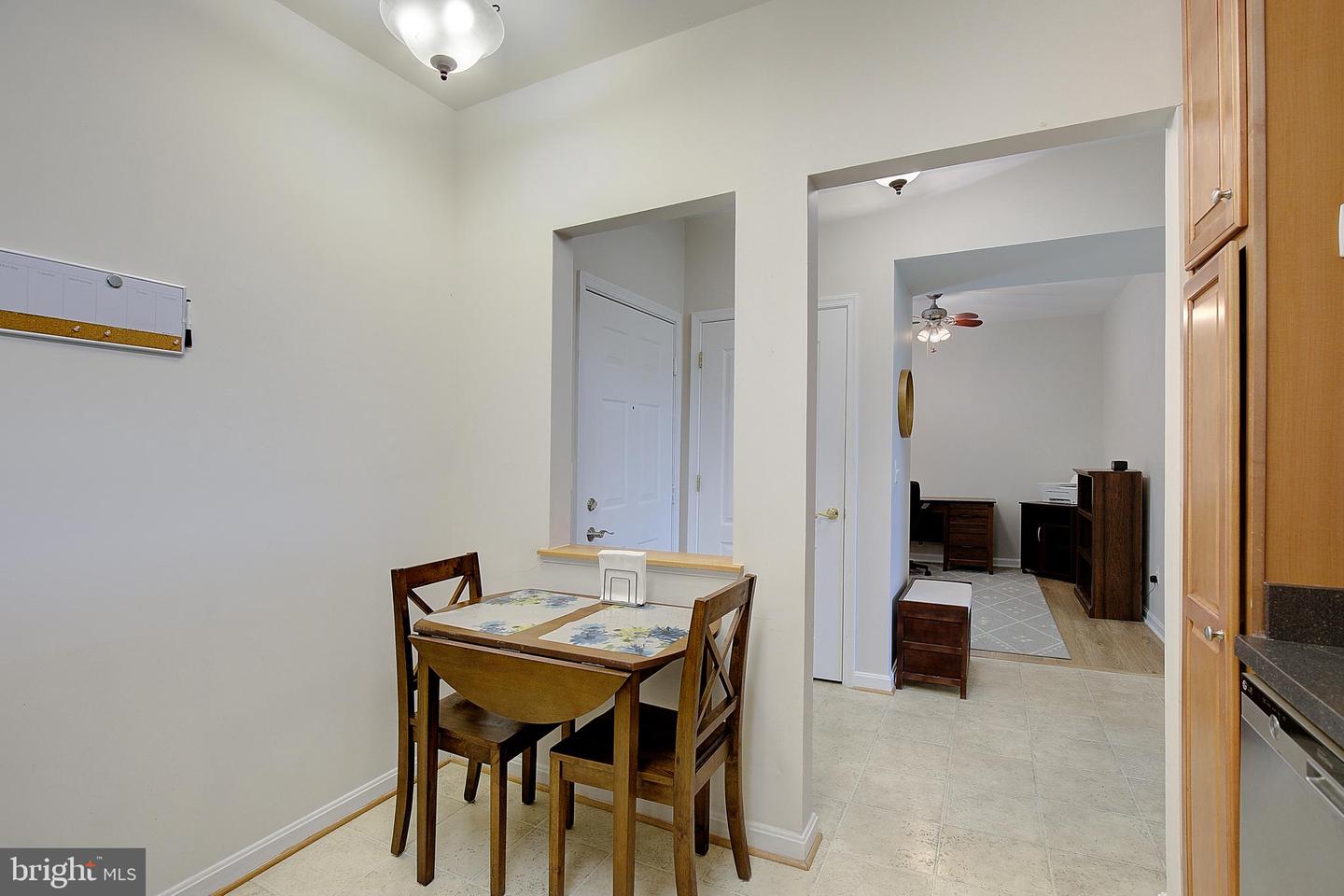 8600 Roaming Ridge Way #404 Property Photo 20