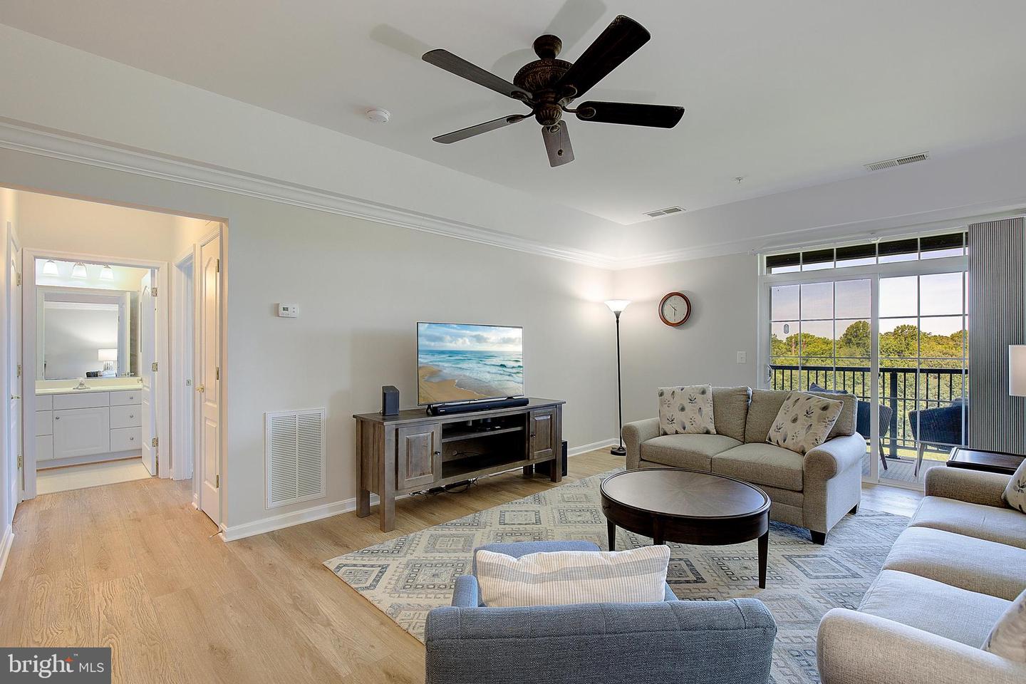 8600 Roaming Ridge Way #404 Property Photo 22