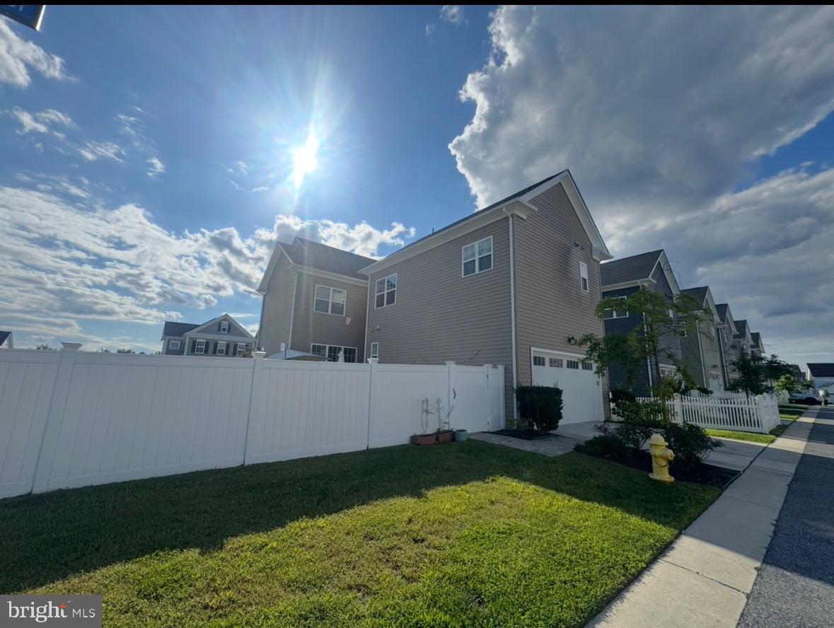 1502 Sandbar Willow Dr Property Photo 88