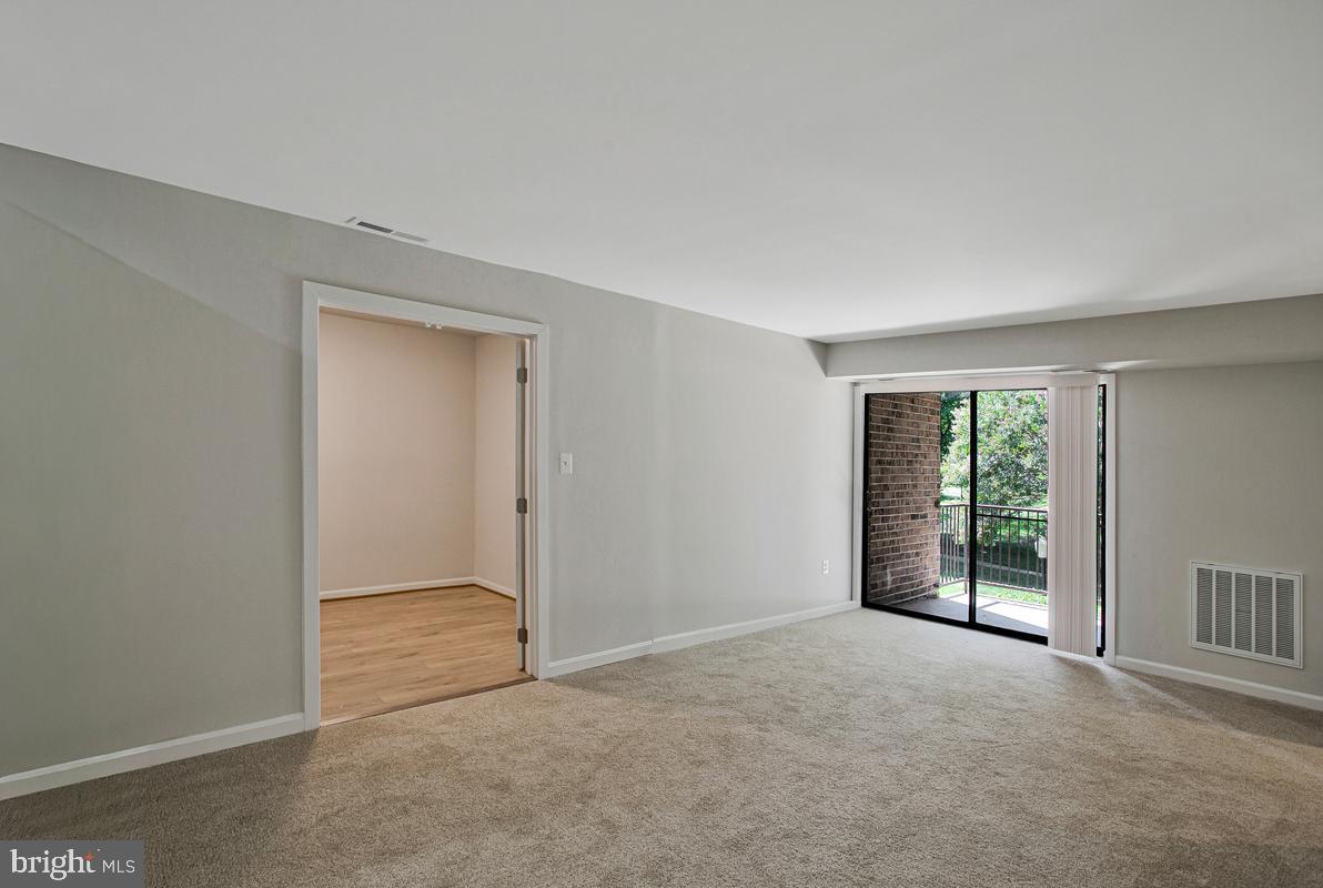 15 Silverwood Cir #6 Property Photo 9