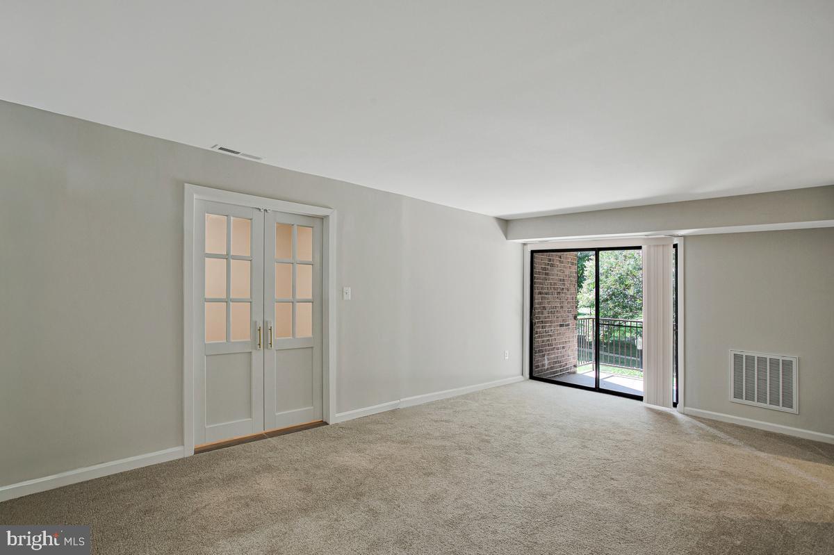 15 Silverwood Cir #6 Property Photo 10