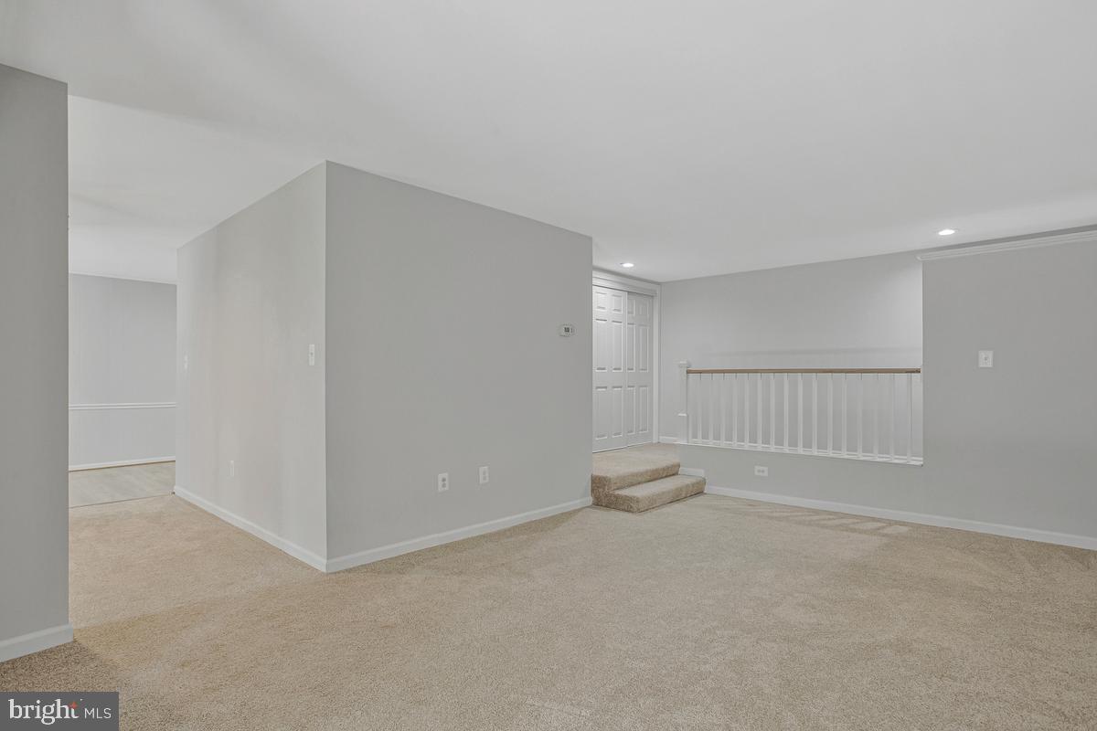 15 Silverwood Cir #6 Property Photo 13
