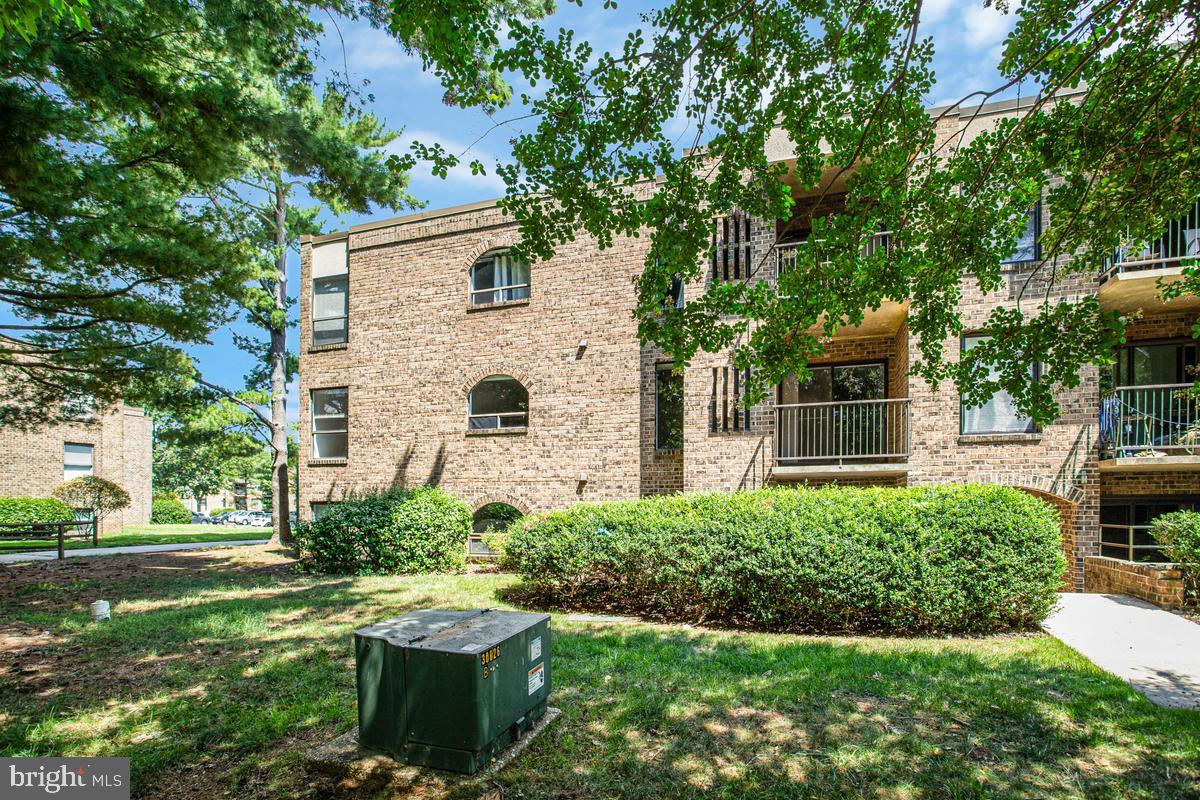 15 Silverwood Cir #6 Property Photo 32