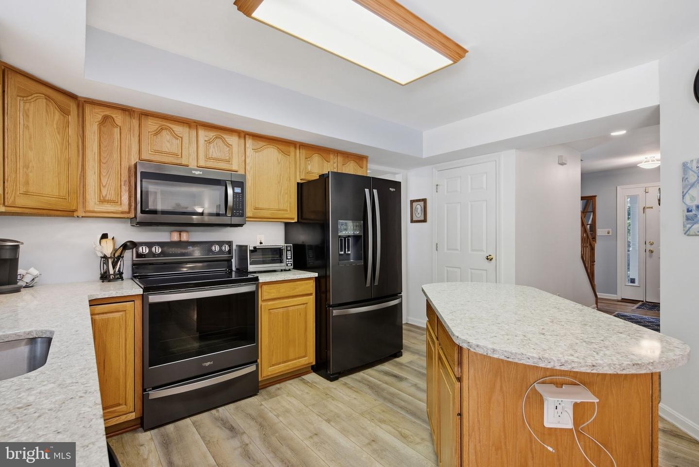 6203 Groveland Rd Property Photo 15