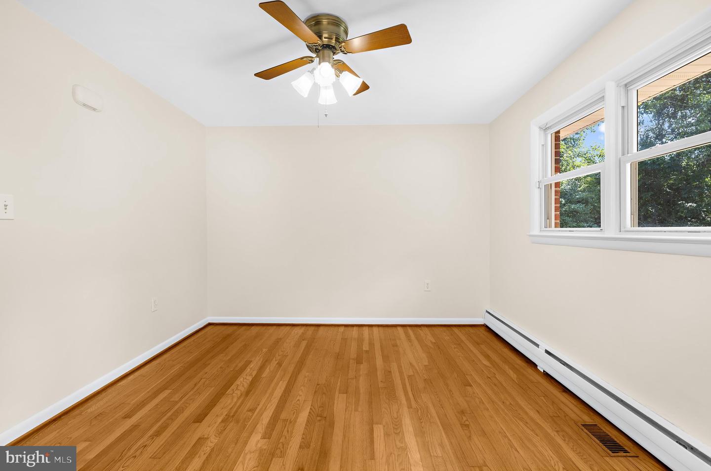 577 Brock Bridge Rd Property Photo 3