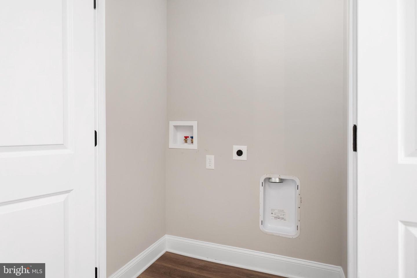 7651 Beth Noelle Ct Property Photo 25