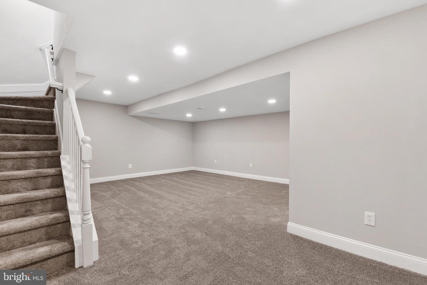 7651 Beth Noelle Ct Property Photo 30