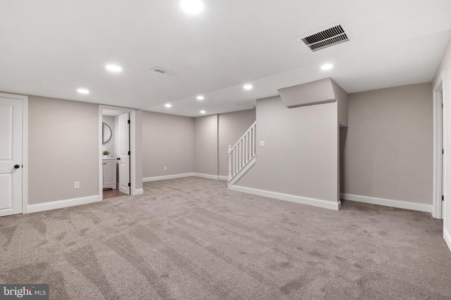 7651 Beth Noelle Ct Property Photo 31