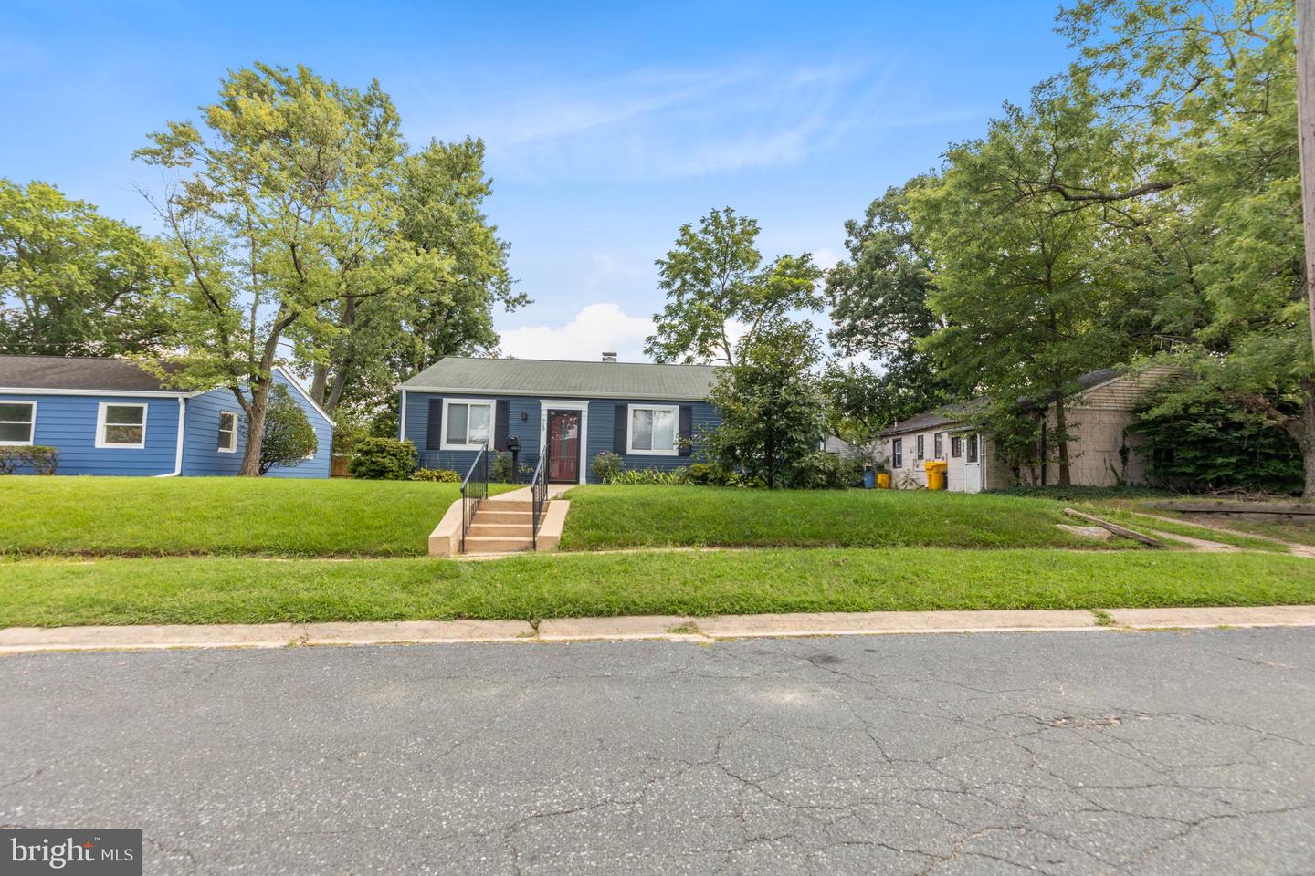 719 COTTER RD Property Photo 1