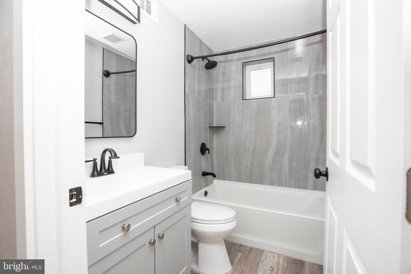 719 Cotter Rd Property Photo 12