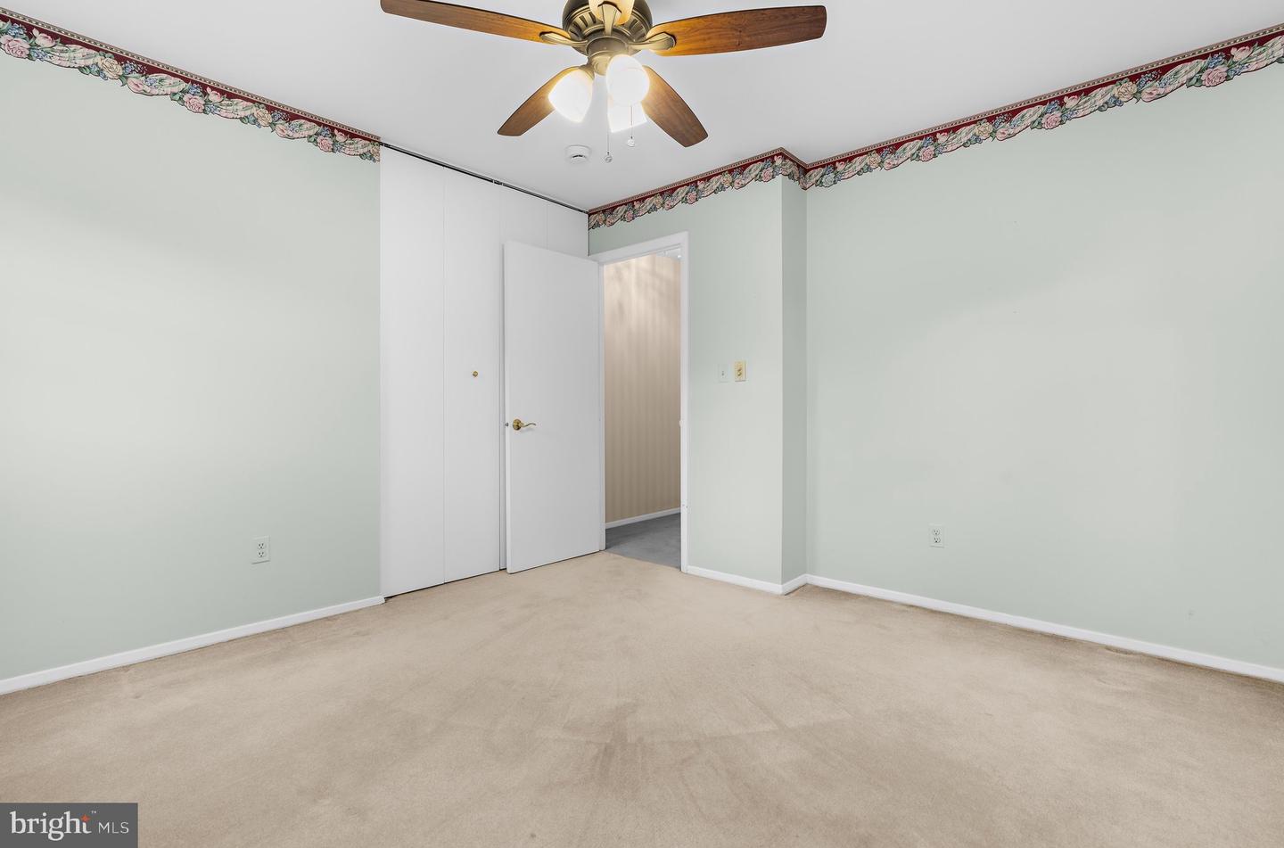 668 White Swan Dr Property Photo 35