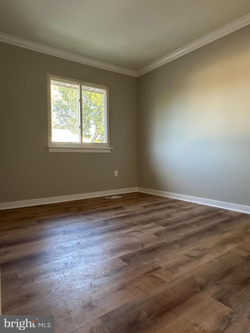 1605 New Windsor Ct Property Photo 5