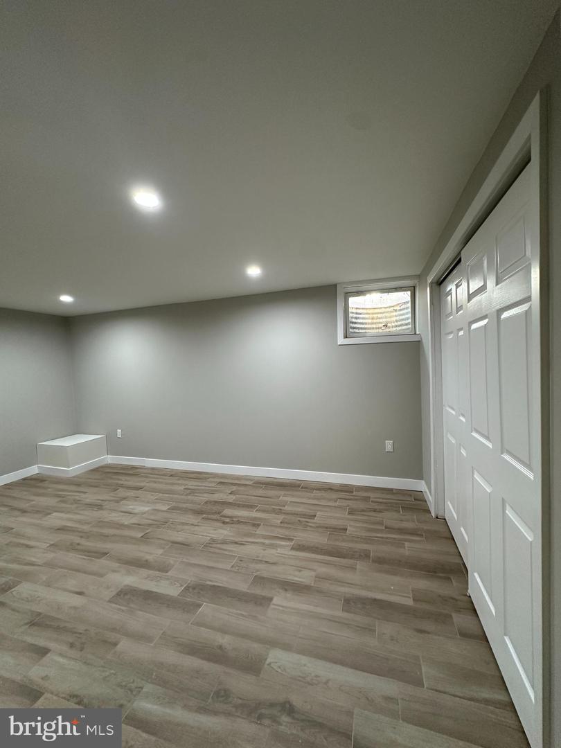 1605 New Windsor Ct Property Photo 8