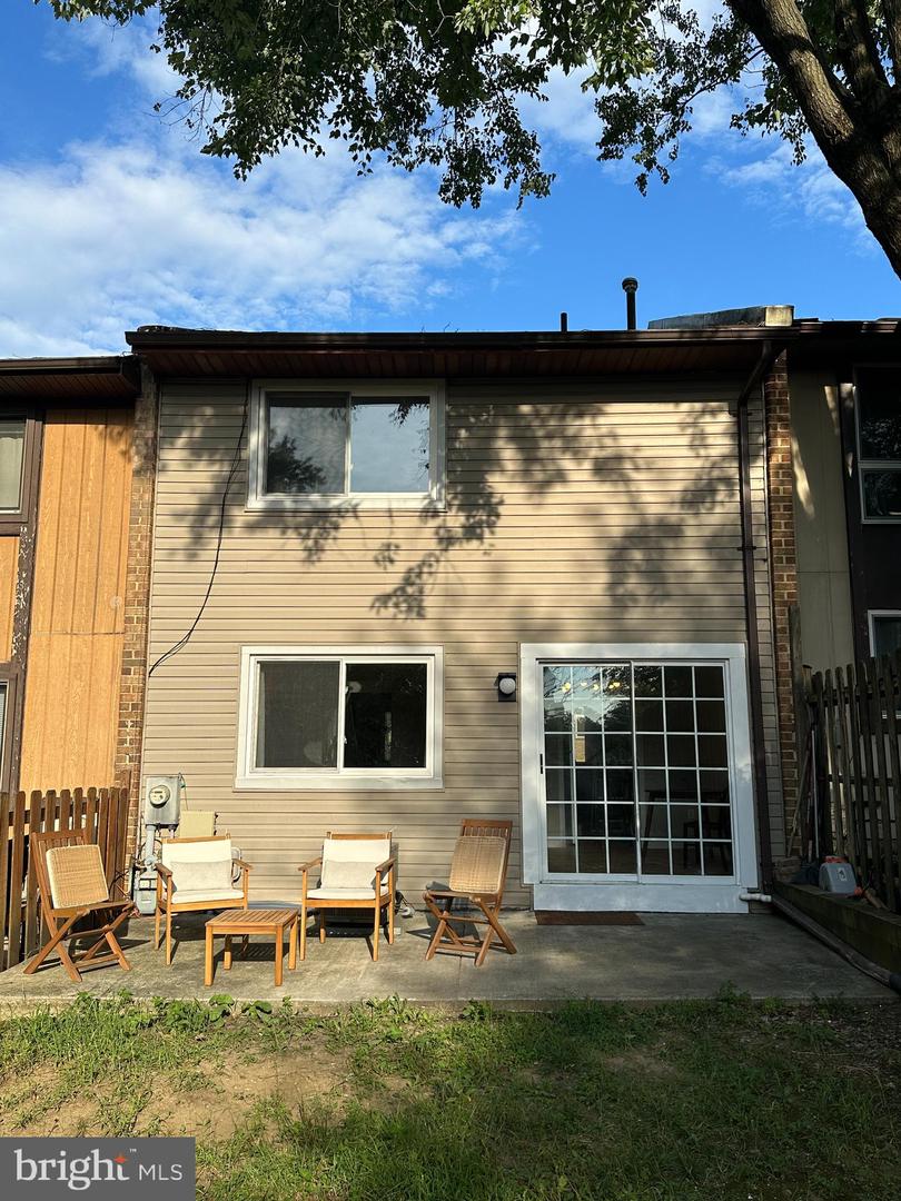 1605 New Windsor Ct Property Photo 9