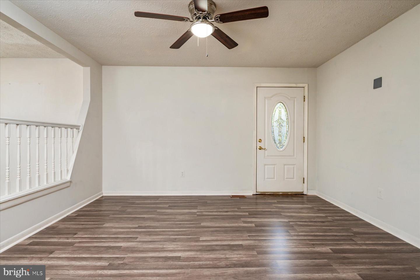 8074 Mayer Ave Property Photo 5