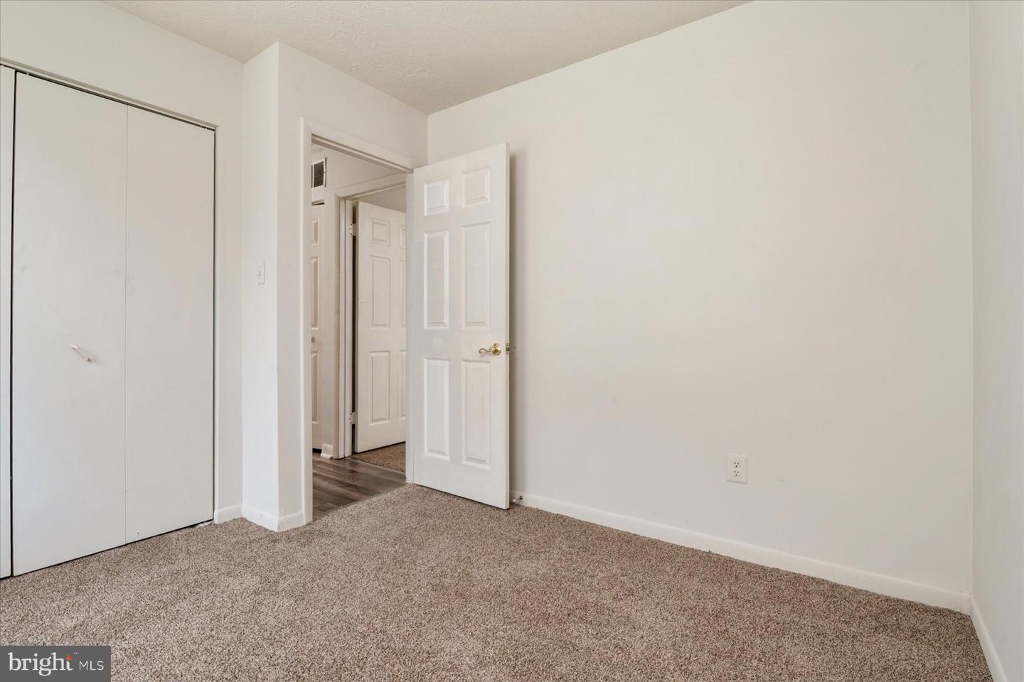 8074 Mayer Ave Property Photo 12