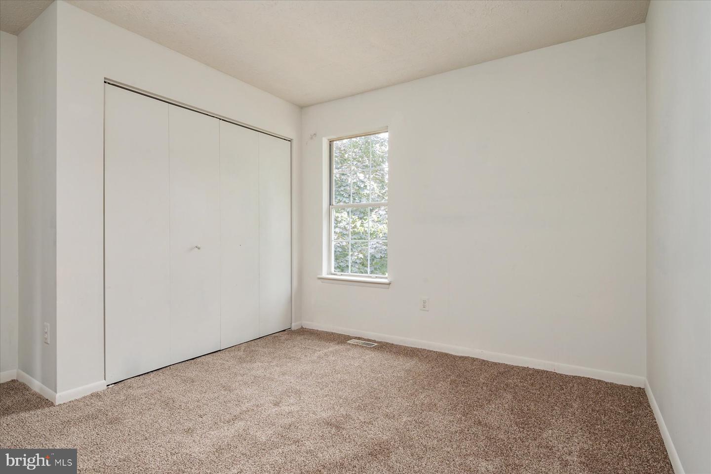 8074 Mayer Ave Property Photo 14