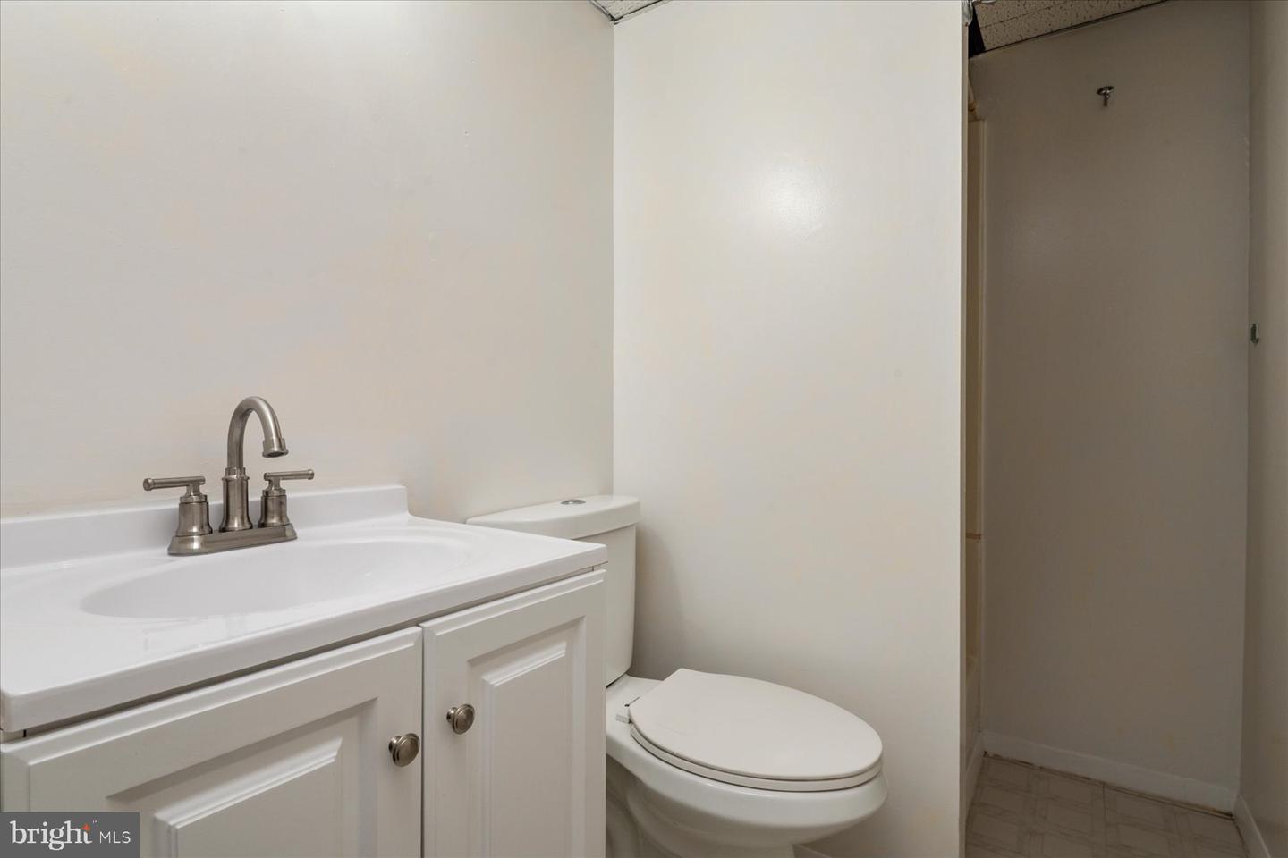 8074 Mayer Ave Property Photo 19
