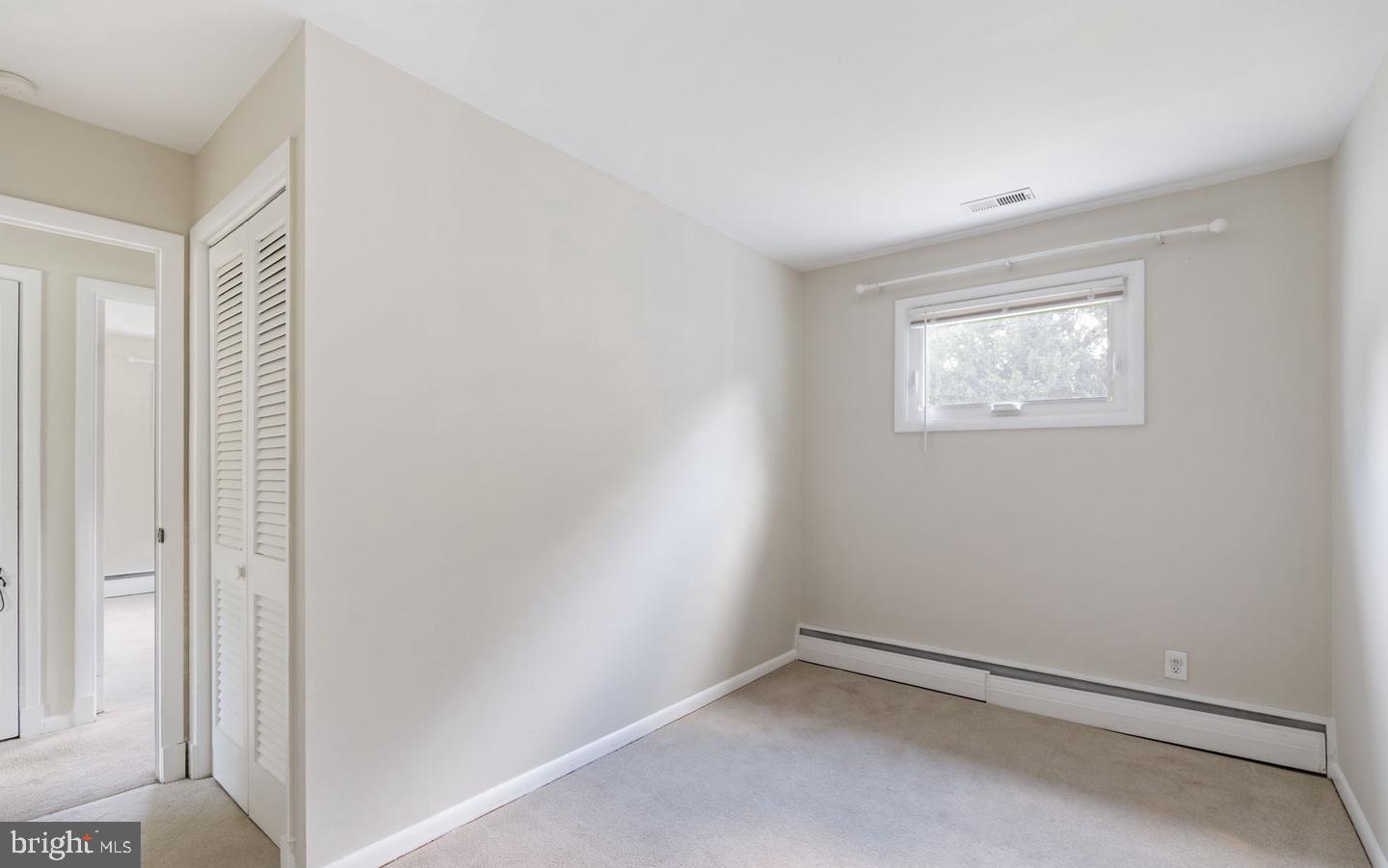 8005 Woodholme Cir Property Photo 6