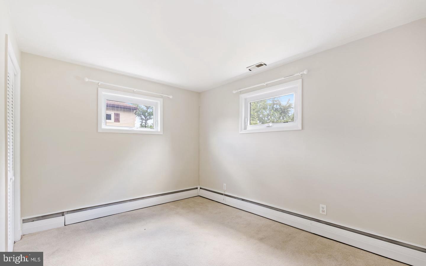 8005 Woodholme Cir Property Photo 7