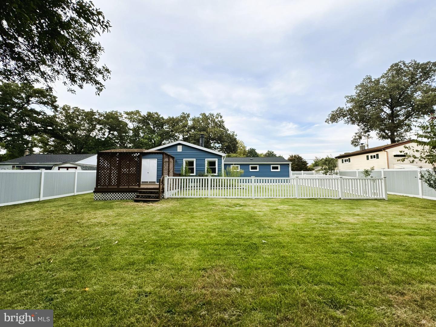 8005 Woodholme Cir Property Photo 22