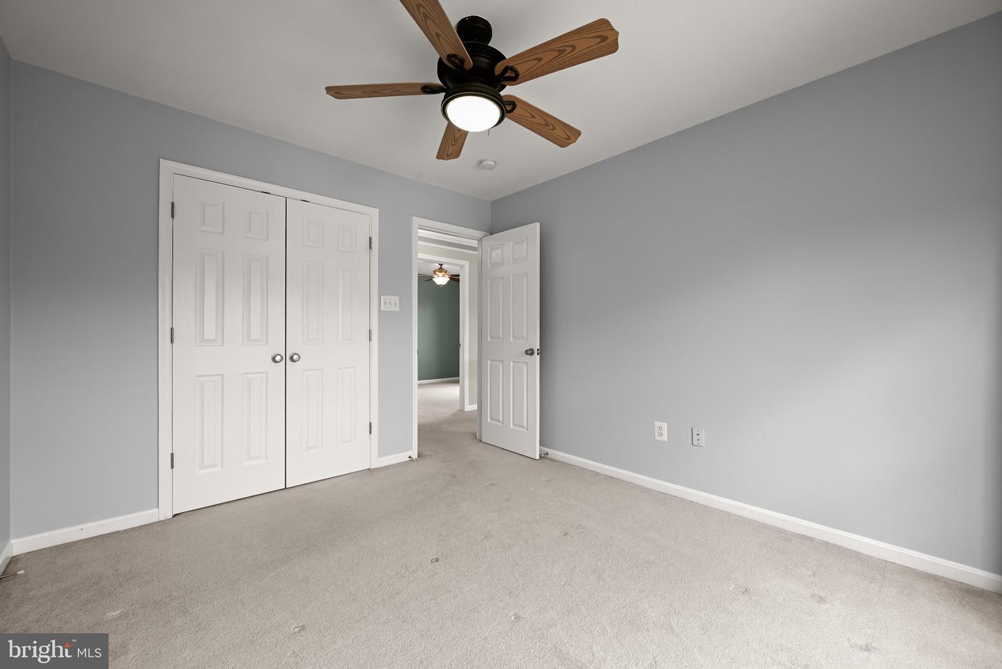 8025 Flora Ln Property Photo 21