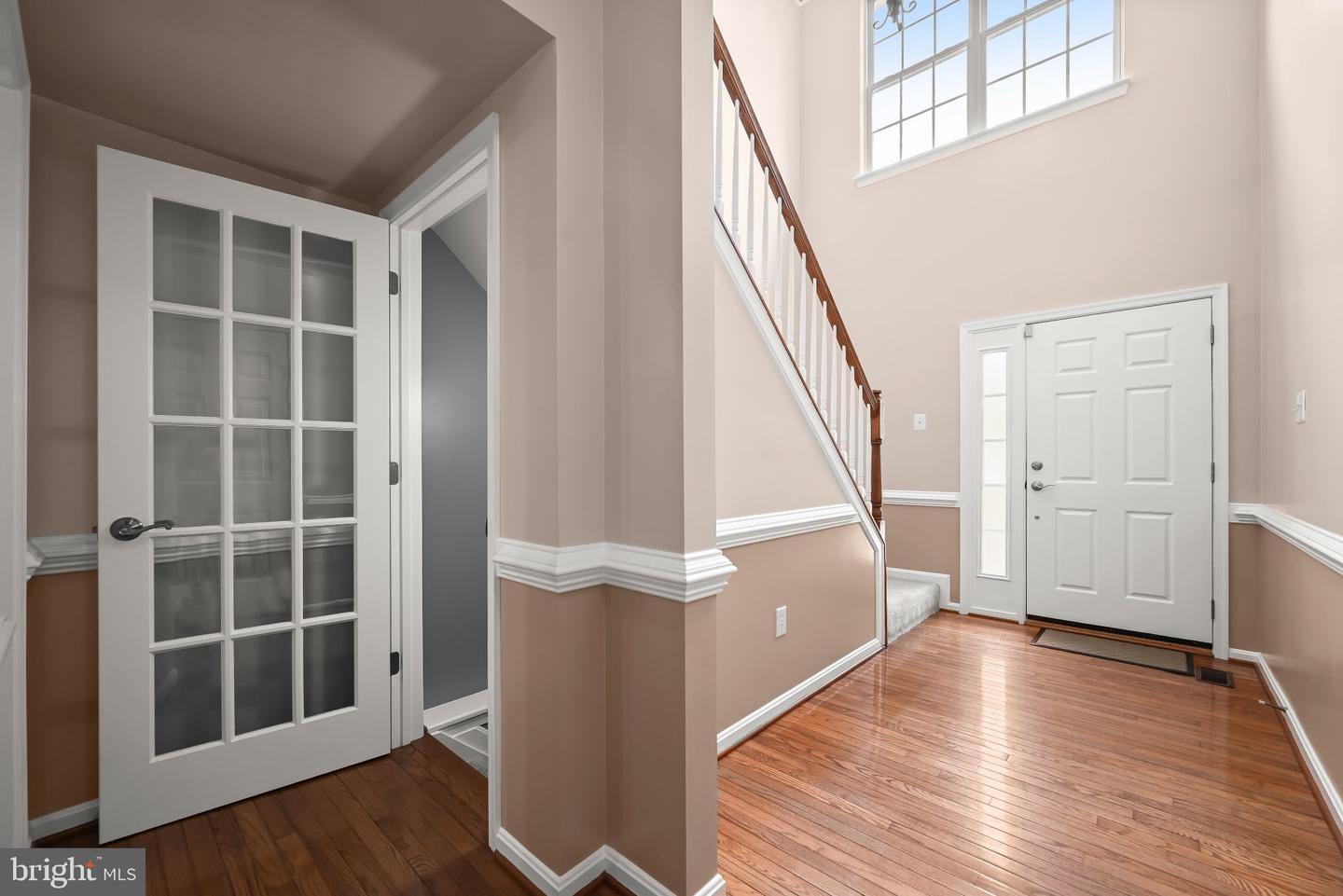8025 Flora Ln Property Photo 28
