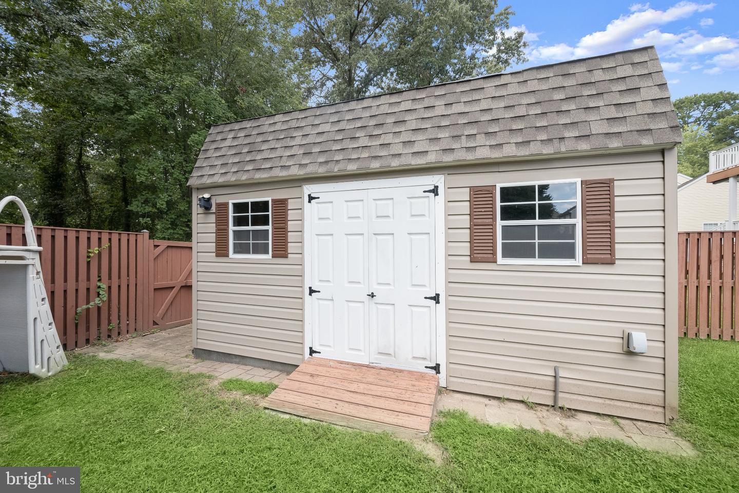 8025 Flora Ln Property Photo 44
