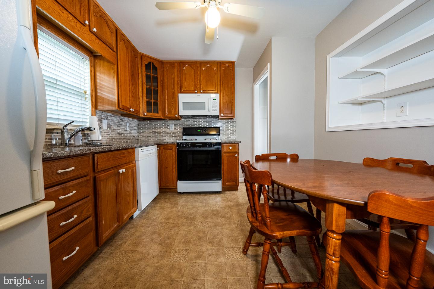 26 Kempton Rd Property Photo 4