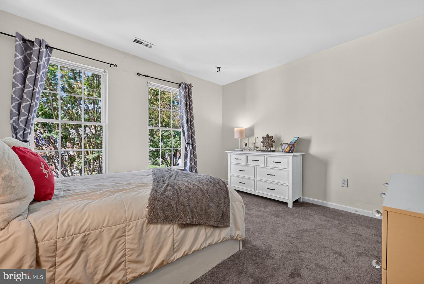 2407 Lawndale Ct Property Photo 45