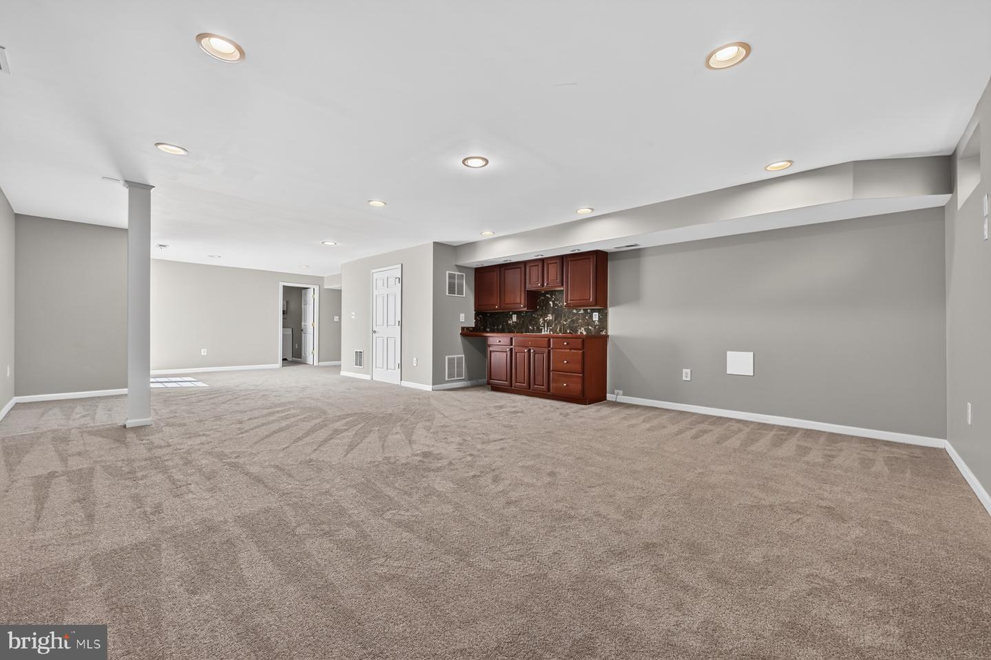2407 Lawndale Ct Property Photo 56
