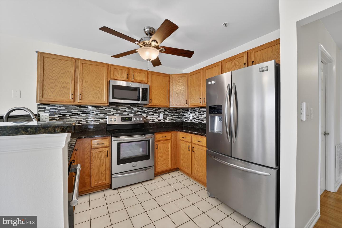 2161 Scotts Crossing Ct #302 Property Photo 2