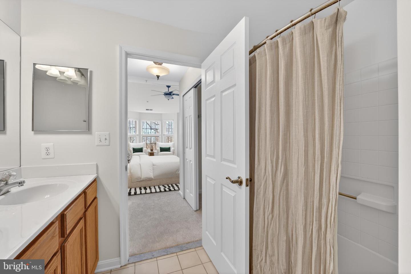 2161 Scotts Crossing Ct #302 Property Photo 15