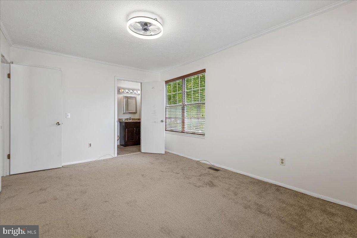 7907 Leeds Dr Property Photo 20
